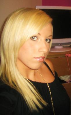 FlirtyBlondeGirl, , United Kingdom